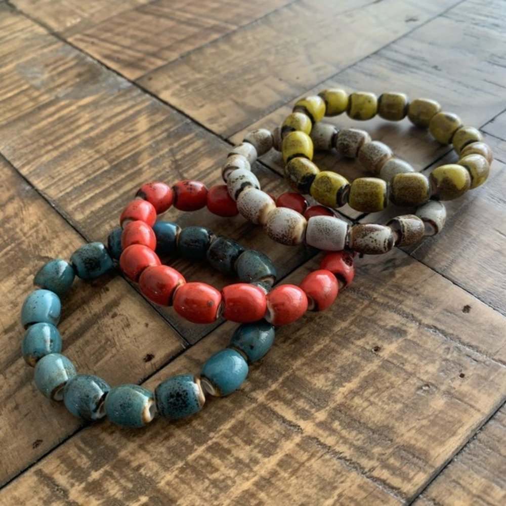 4pc Handmade 10mm Porcelian Bead Stretch Bracelet - Picture 3 of 8